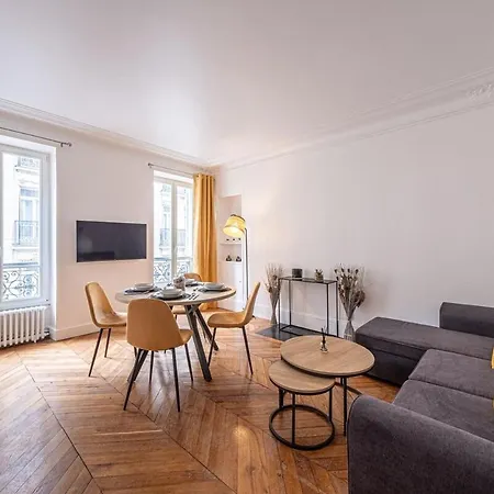 Appart Triomphe Champs Elysees Appartement